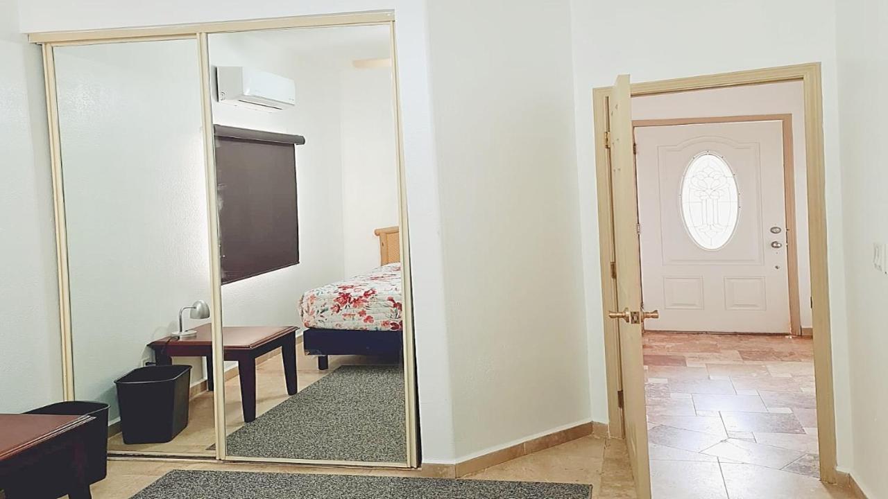 The Suites At Rocky Point 2 외부 사진