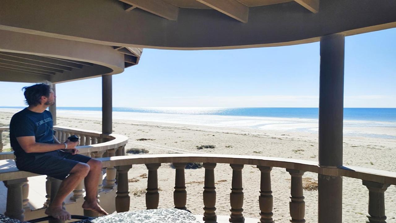 The Suites At Rocky Point 2 외부 사진